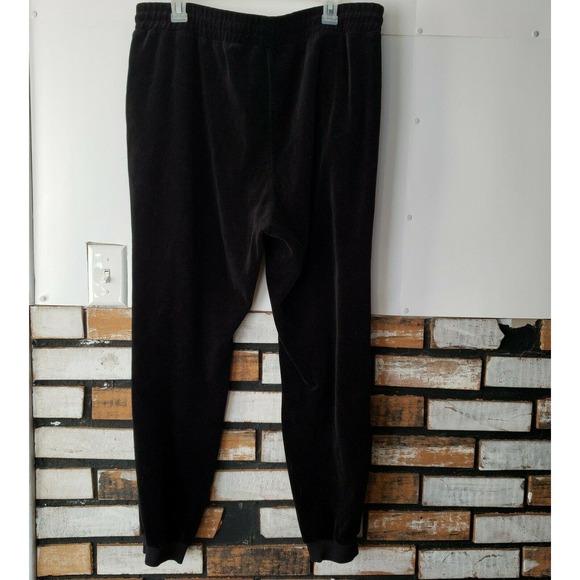 Forever21 Plus Womens Black Velour Joggers Banded Hems Cropped Size 2X - Picture 3 of 4